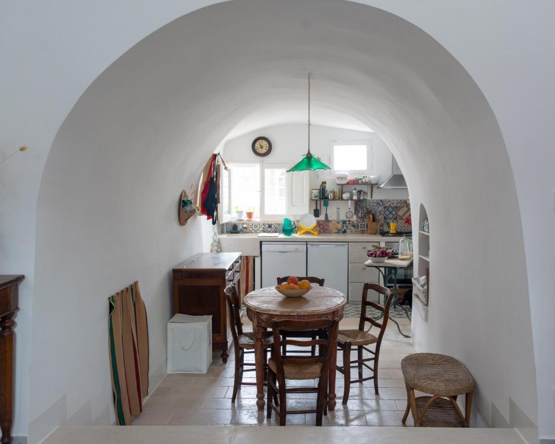 Casa Gianre Guest House โมโนโปลี ภายนอก รูปภาพ